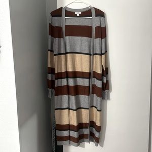 Women’s Nine West Long Cardigan size small